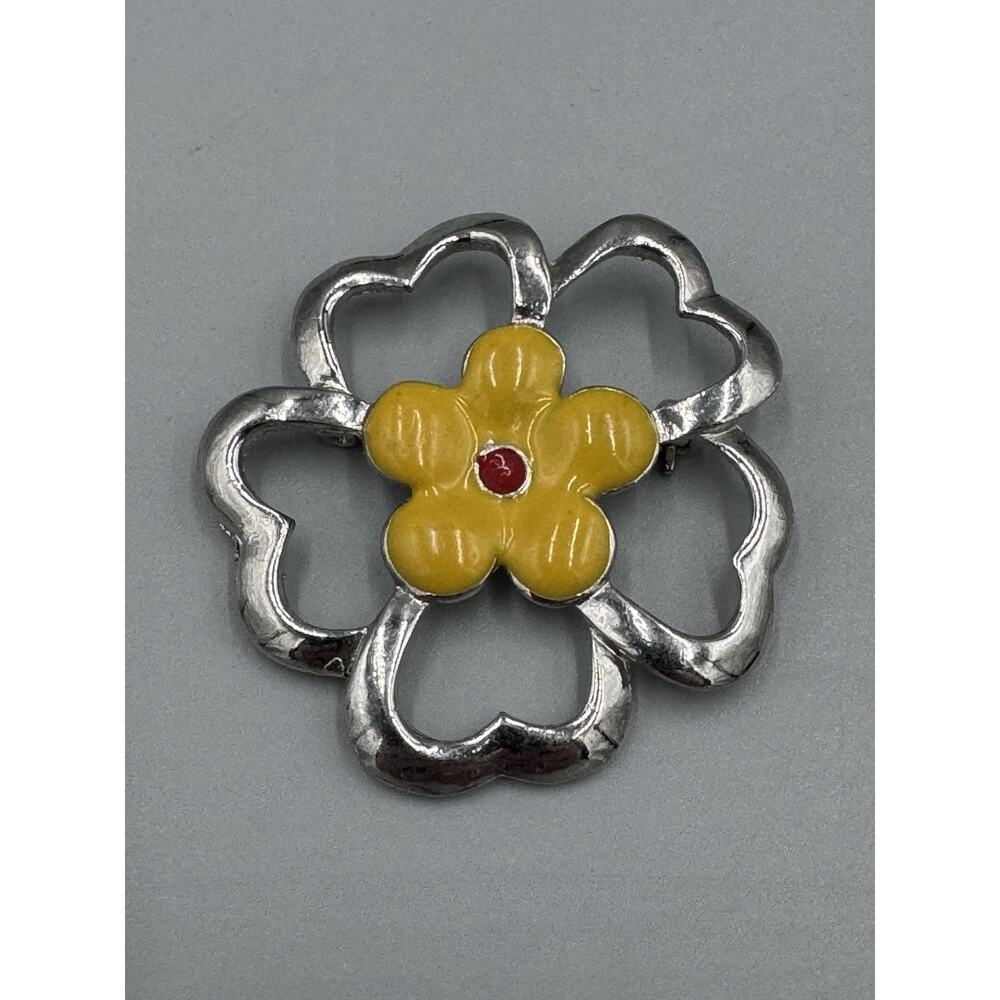 Daisy Flower Yellow Enamel Silver Colored Trim Brooch
